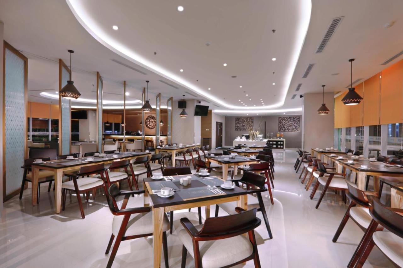 Cozy The H Residence Cawang By Bonzela Property Jakarta Eksteriør billede
